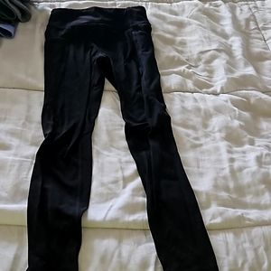 Athleta girls leggings witg side pockets